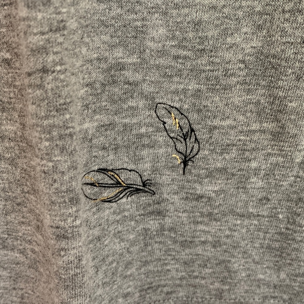 a.n.a Charcoal Leaf Print V-Neck Tee - Picture 3 of 6